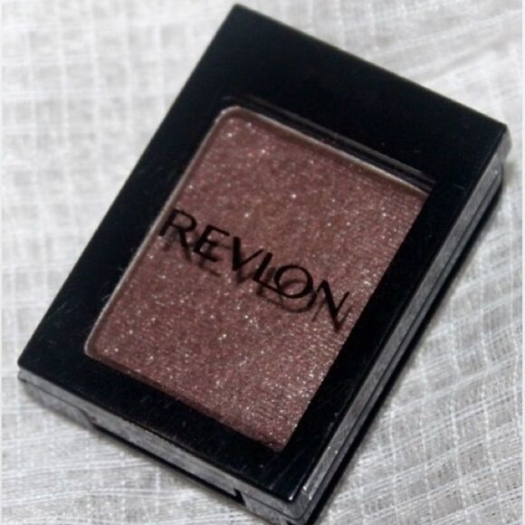 New Brown Eyeshadow Make Up - Picture 4 of 8